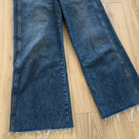 Veronica Beard Taylor HR Cropped Jeans - Picture 4 of 5